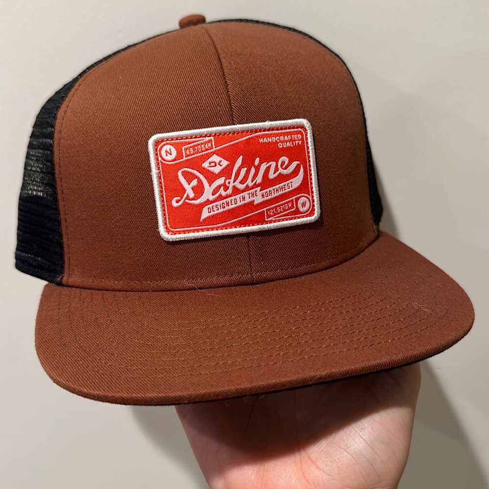 Dakine HQ Trucker Hat